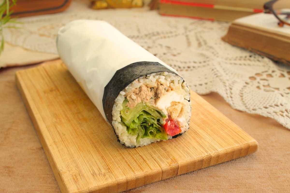 Sushi-burrito Atún
